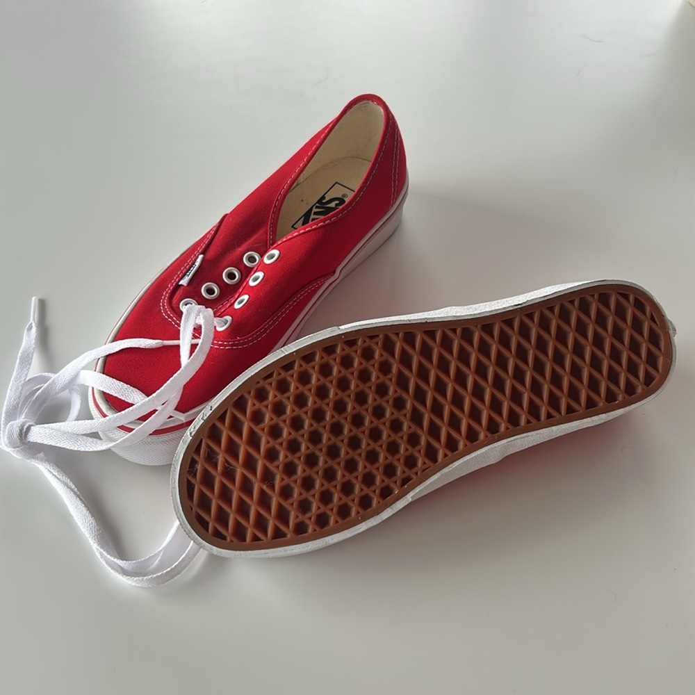 Vans Authentic Lace Up Shoe Red 7.5W / 6.0M - Picture 3 of 3